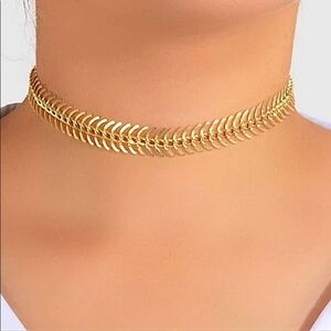 GOLD PLATED FISHBONE CHEVRON CHOKER